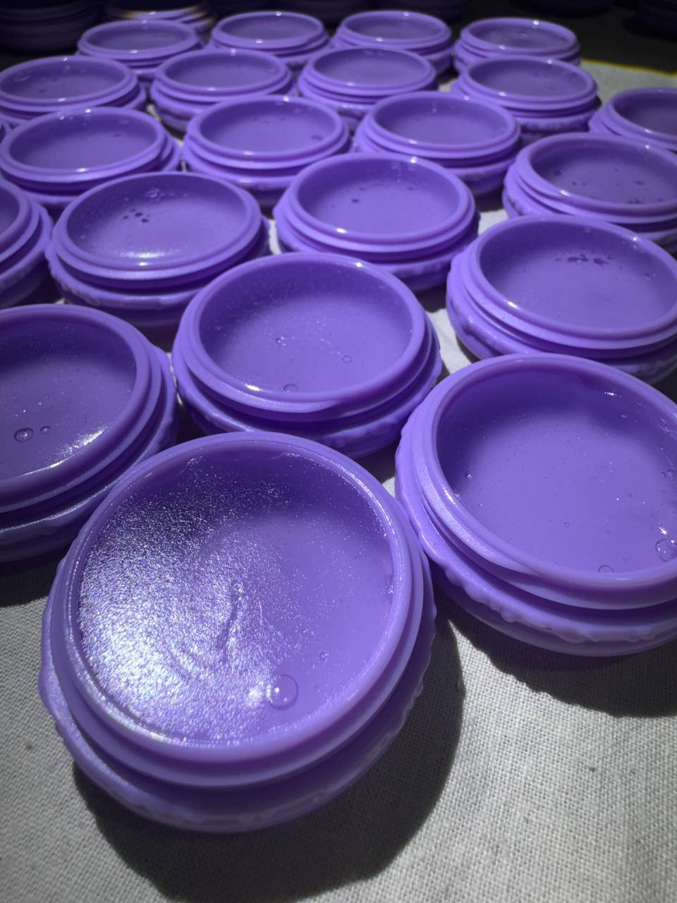 Sweet slice brow wax